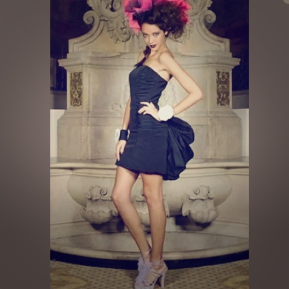 Betsey Johnson NWT Black Bustle dress size 2